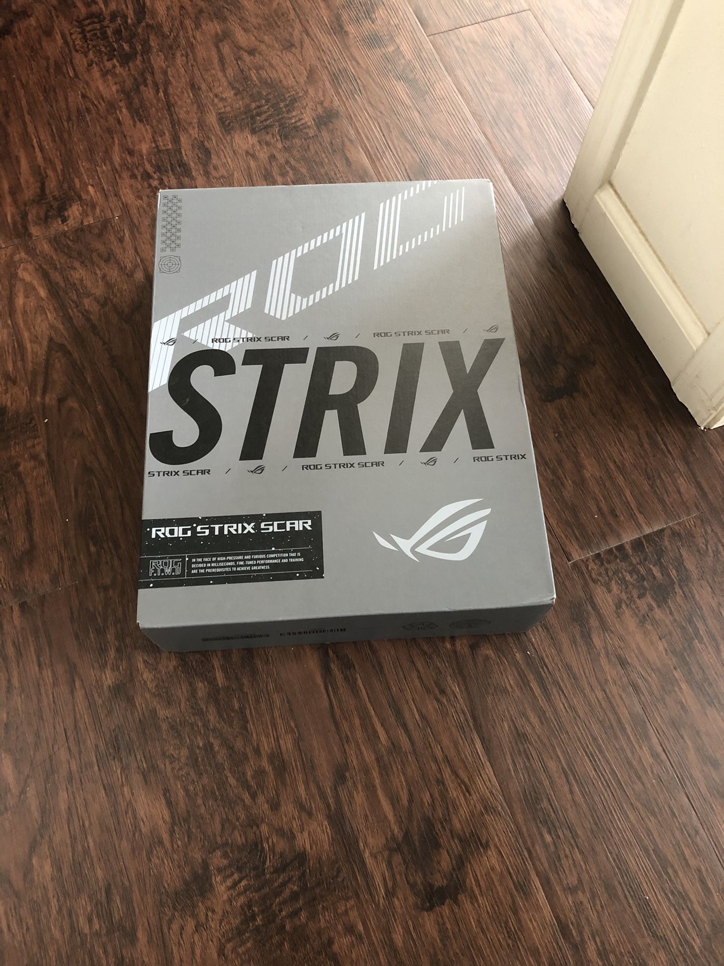 GAMING Asus ROG 18 Core i9 RTX 4090 32GB Ram DDR5!! 2TB M.2 SSD READ DESCRIPTION PICK UP ONLY NO TRADE👉FIRM ON PRICE👈💲2250 ONLY CASH 💰 