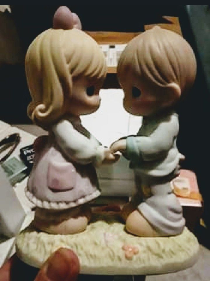 Precious Moments Figures