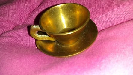 Miniature brass kettle w platter