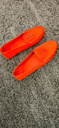 Tory Burch Orange Leather Driving Loafers – Women’s 9.5M – Very Good Condition – $65 OBO