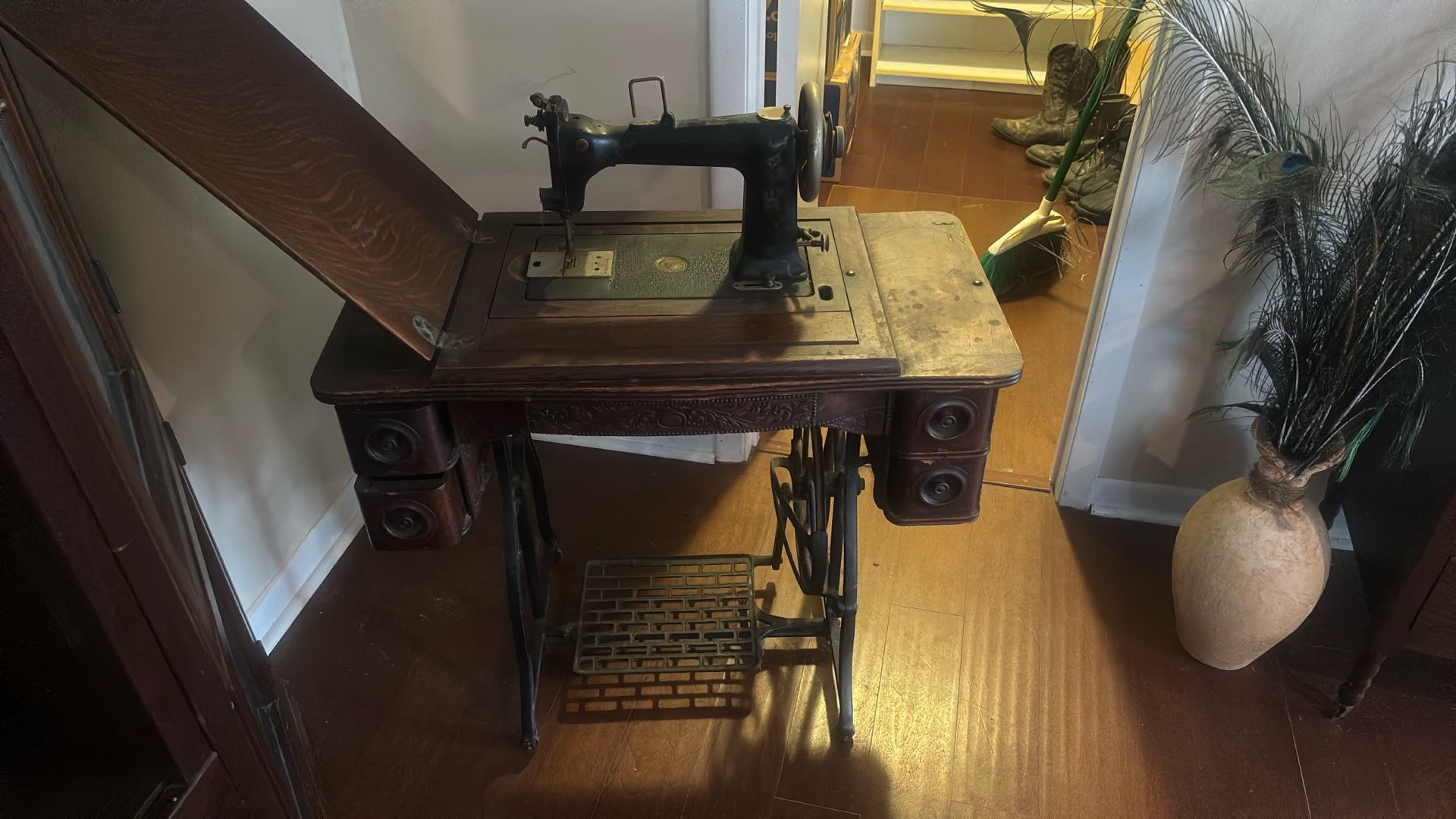 1890’s Wheeler And Wilson Sewing machine