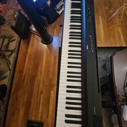 Yamaha Keyboard Digital Piano P-125B Work Great