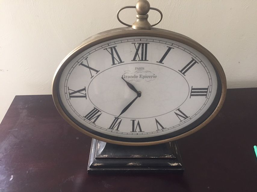 Antique style clock