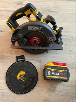 Dewalt DCS578 Circular Saw with Brake with FLEXVOLT 9Ah Battery