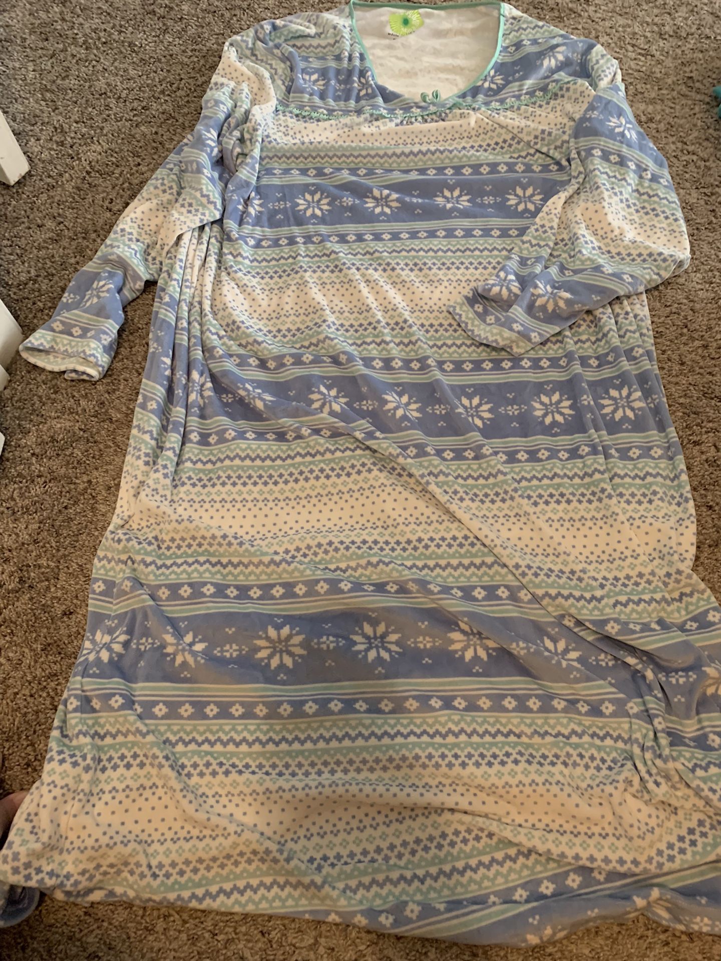 Size 2X Fleece Long Nightgown New