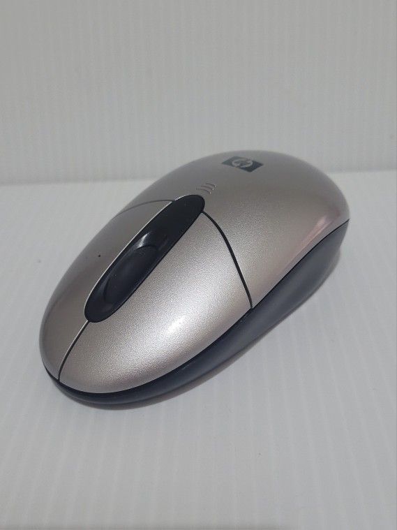 Vintage Cordless Optical Mouse HP M-RAU95 No Receiver.