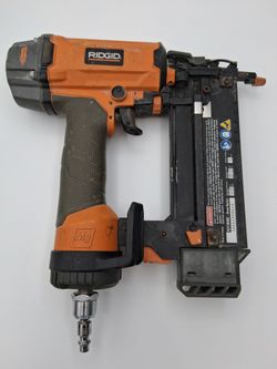 RIDGID 18-Guage Pnuematic Brad Nailer R213BNF