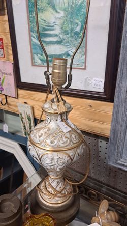 Vintage lamp Victorian style frame.. trim