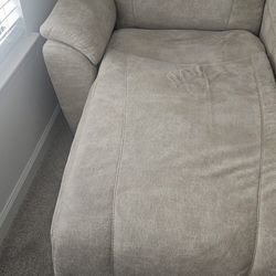 LazBoy Beige Chaise Lounge