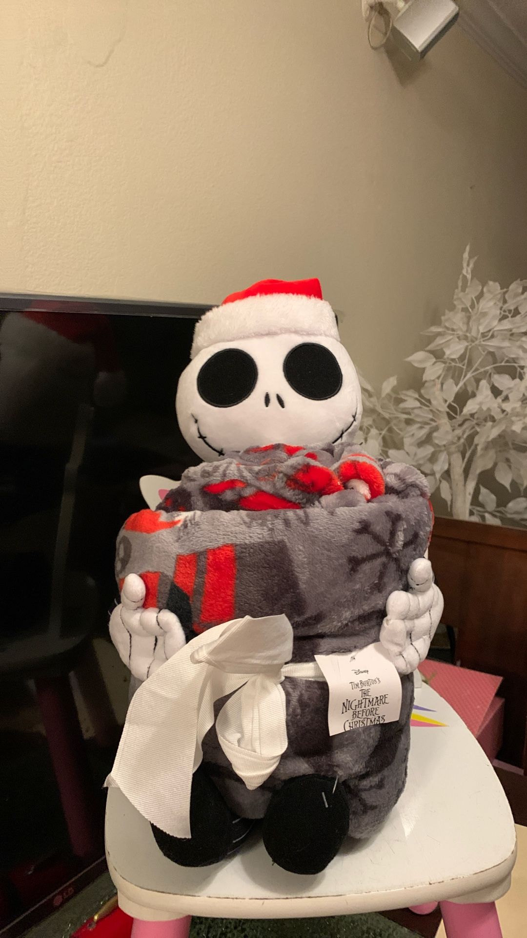 Disney TIM BURTON’S THE NIGHTMARE BEFORE CHRISTMAS JACK SKELLINGTON Plush & Blanket