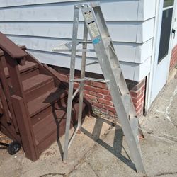 5 Ft Aluminum Step Ladder Type II 225 lb Medium Duty Commercial