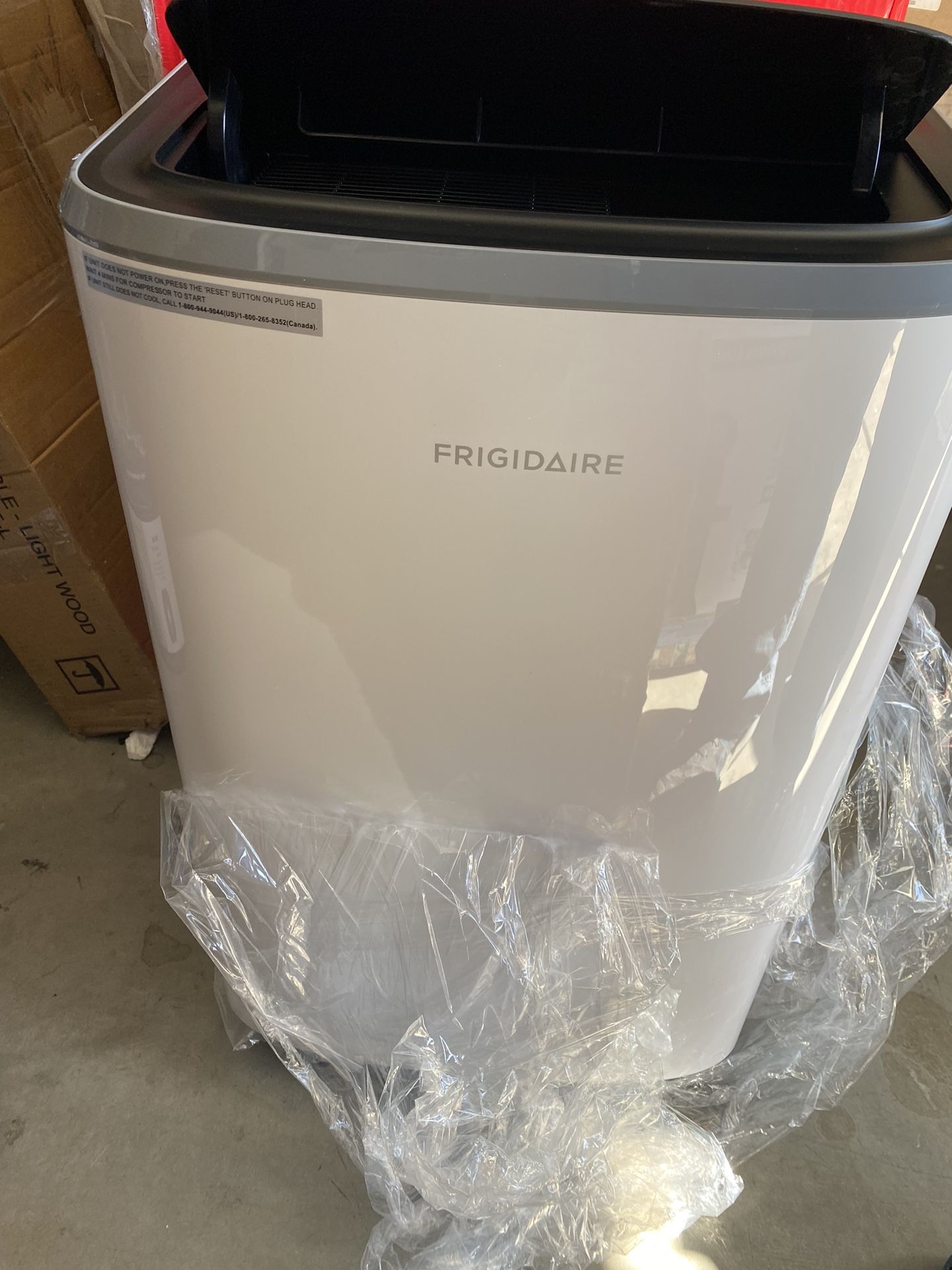 10,000 BTU 3-in-1 Portable Room Air Conditioner in White