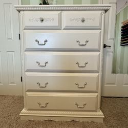 Munire 5 Drawer Chest