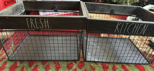 Fruits and veggies kitchen basket