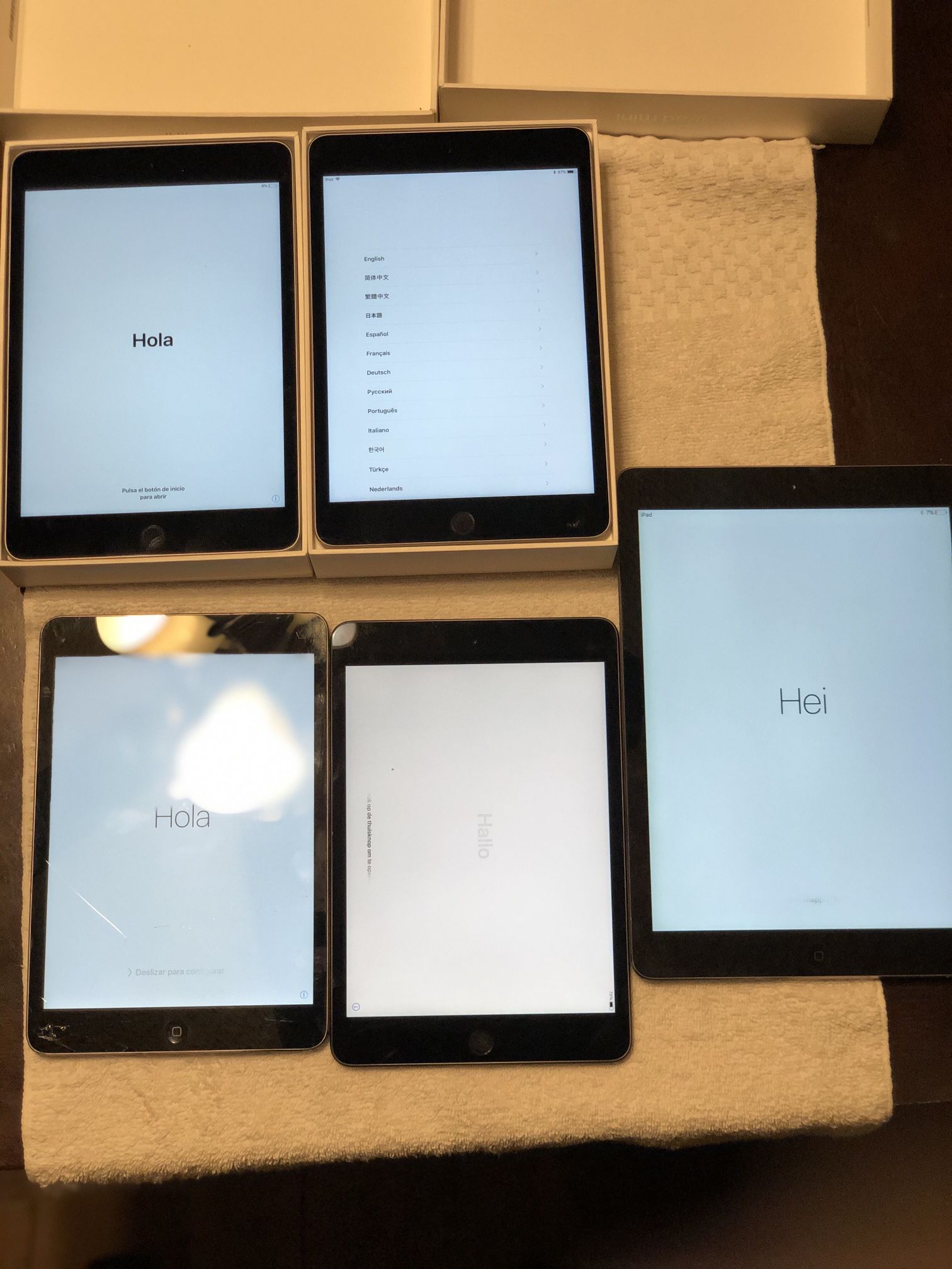 5 used Apple iPads for parts only As is