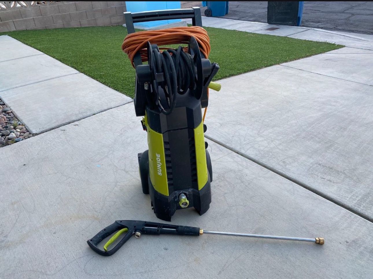 Sun Joe SPX3001 2030 PSI 1.76 GPM 14.5 AMP Electric Pressure Washer with Hose Reel, Green