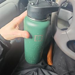 40 Oz Insulated Bottle. Iron Flask Brand