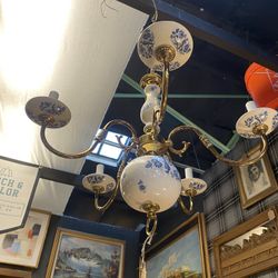 Vintage Delft Blue & White Porcelain Solid Brass 5-Light Chandelier – Made in Spain – AS IS