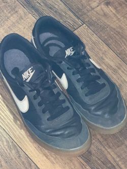 Nike Low-Top Sneakers Black Gum Sole