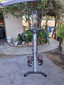 MaxiClimber XL-2000 Hydraulic Resistance Vertical Climber. Combines Muscle Toning + Aerobic Exercise for Maximum Calorie Burn.