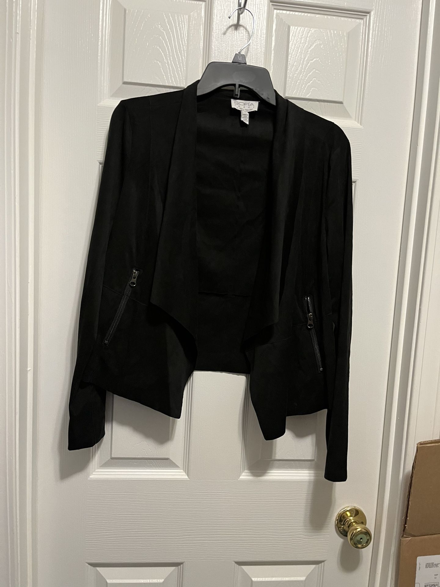 NEW NEVER WORN BLACK SOFIA VERGARA WAIST LENGTH JACKET