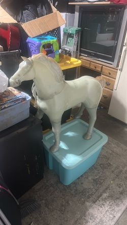 Frozen Horse