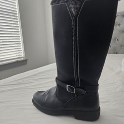 Black Knee-High Boots – Faux Fur Lined – Women’s Size 11M.