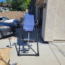 Teeter Hang-Up Back Decompression 