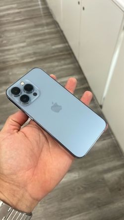 Apple iPhone 13 Pro Sierra Blue