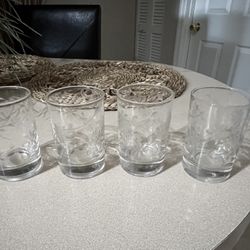 Small Cups (4 Pcs