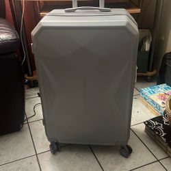 28 Inches (large) Check In Travelers Luggage 