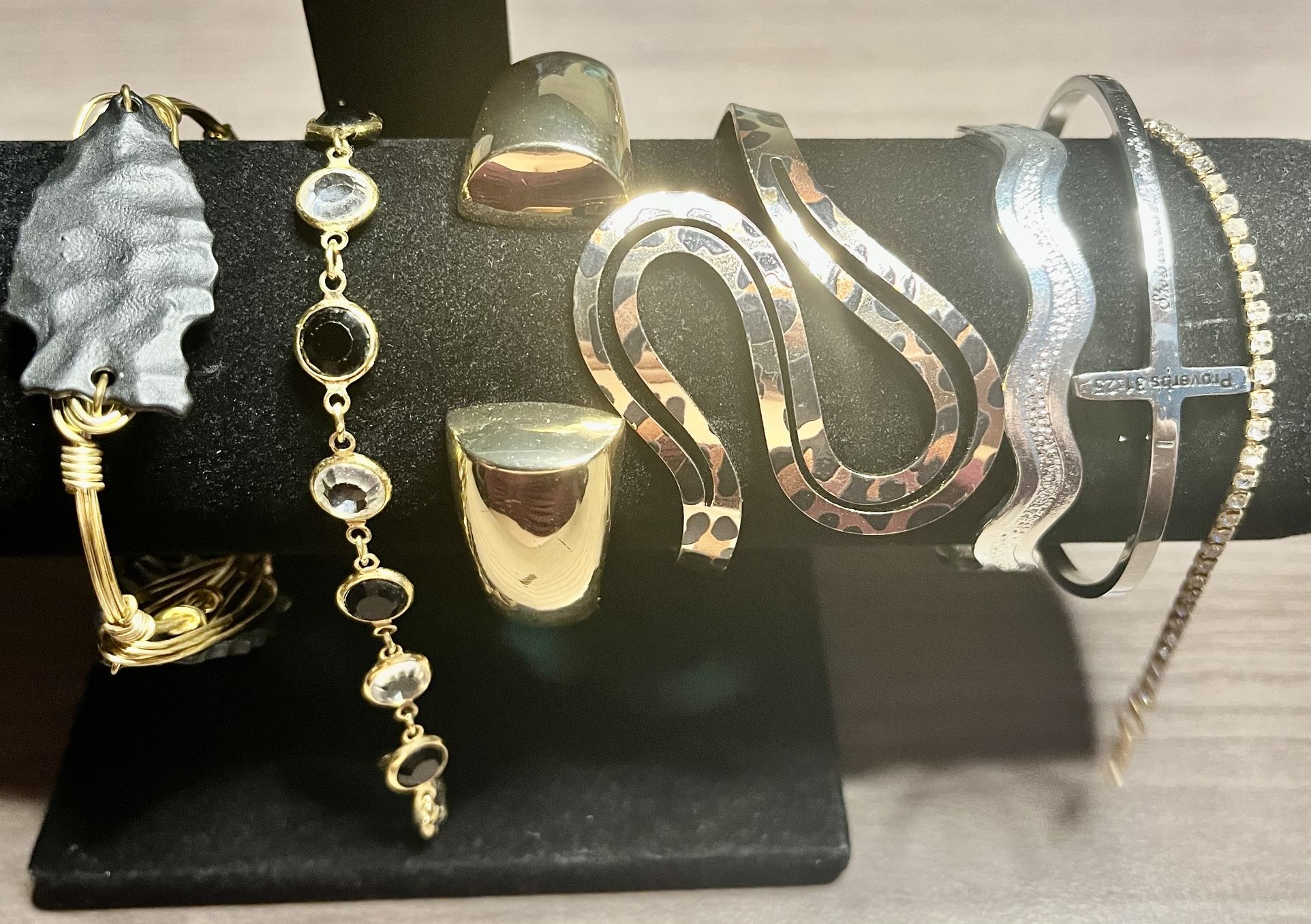 Vintage Bracelet Lot 