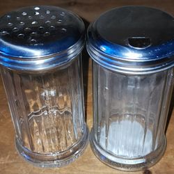 2 Glass Shaker