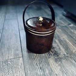 Like New Vintage Ice Bucket