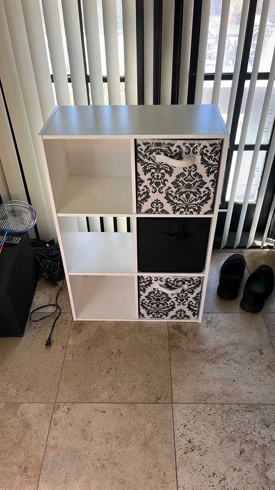 Cubicle Storage With Baskets 