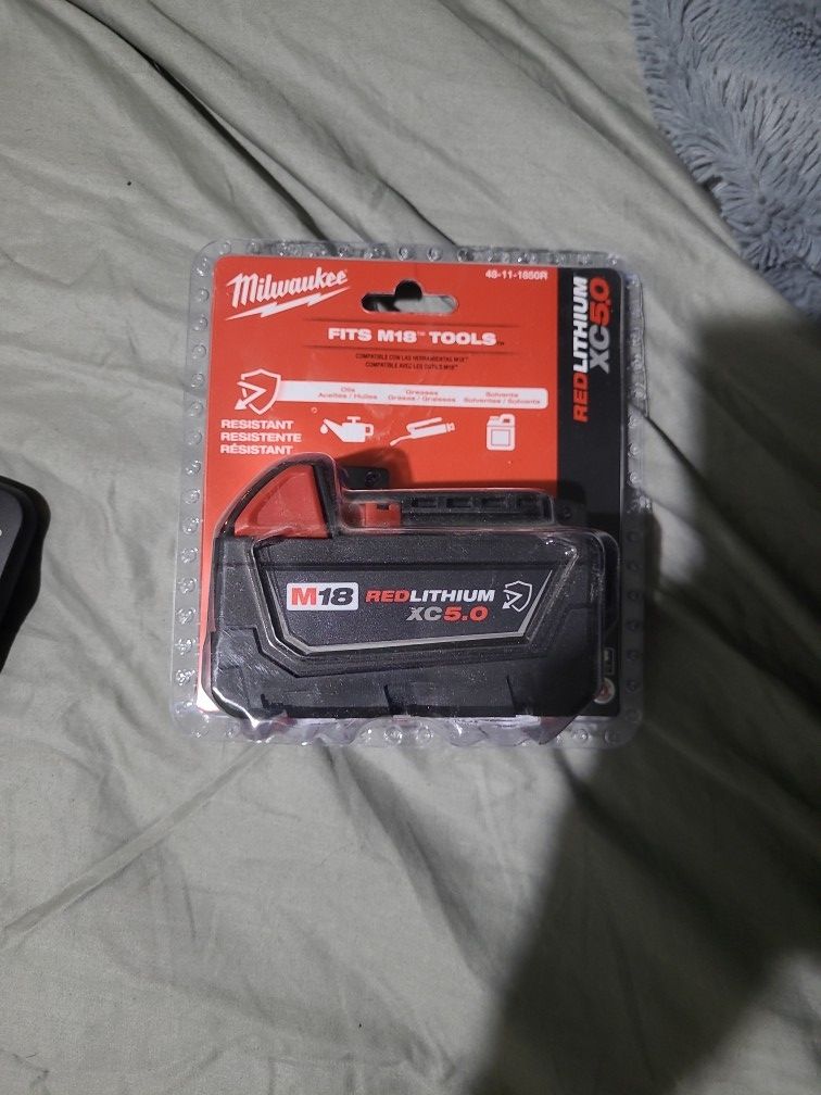 Milwaukee Red Lithium Xc5.0 Resistant
