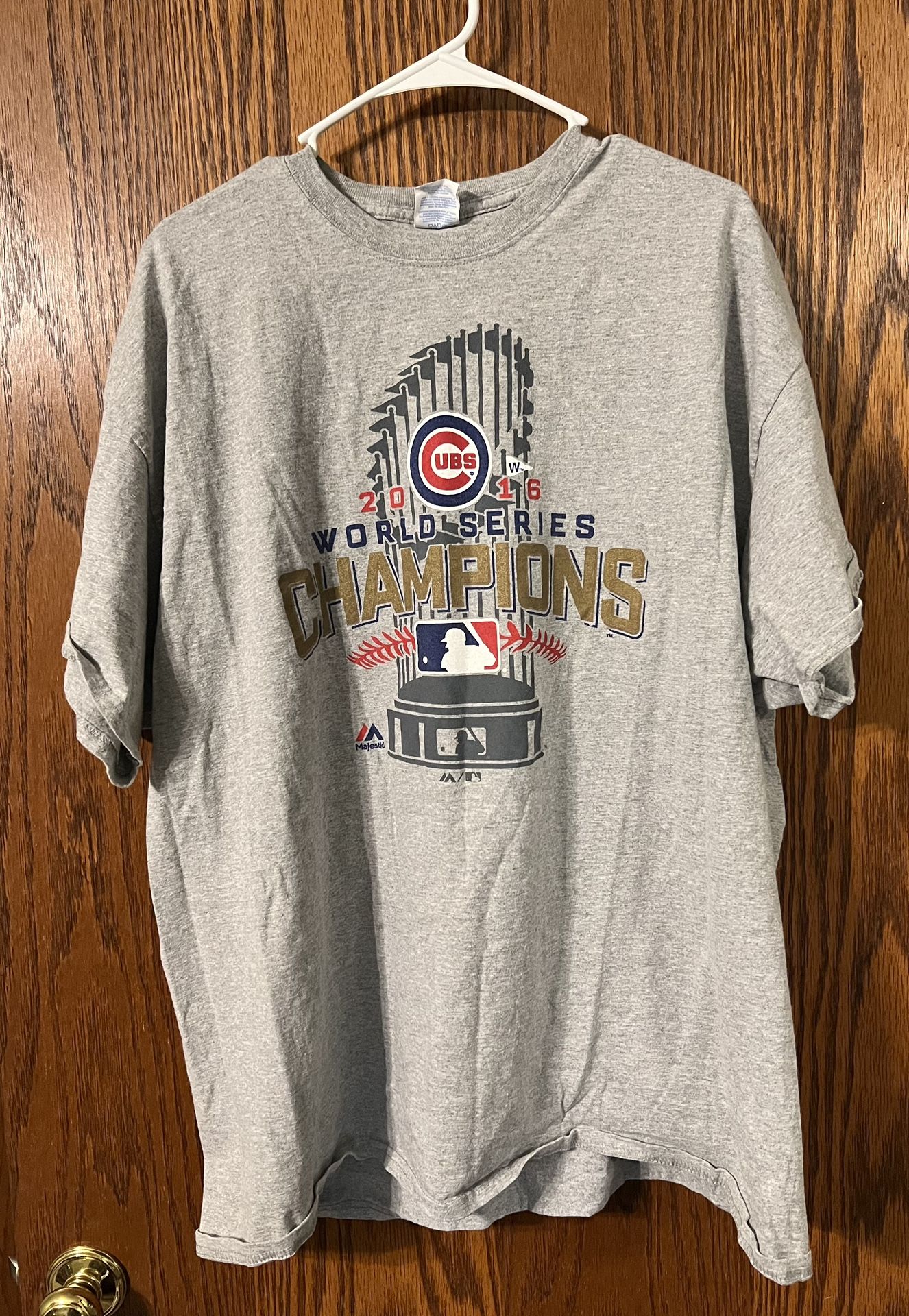 2XL Chicago Cubs Tee Shirt