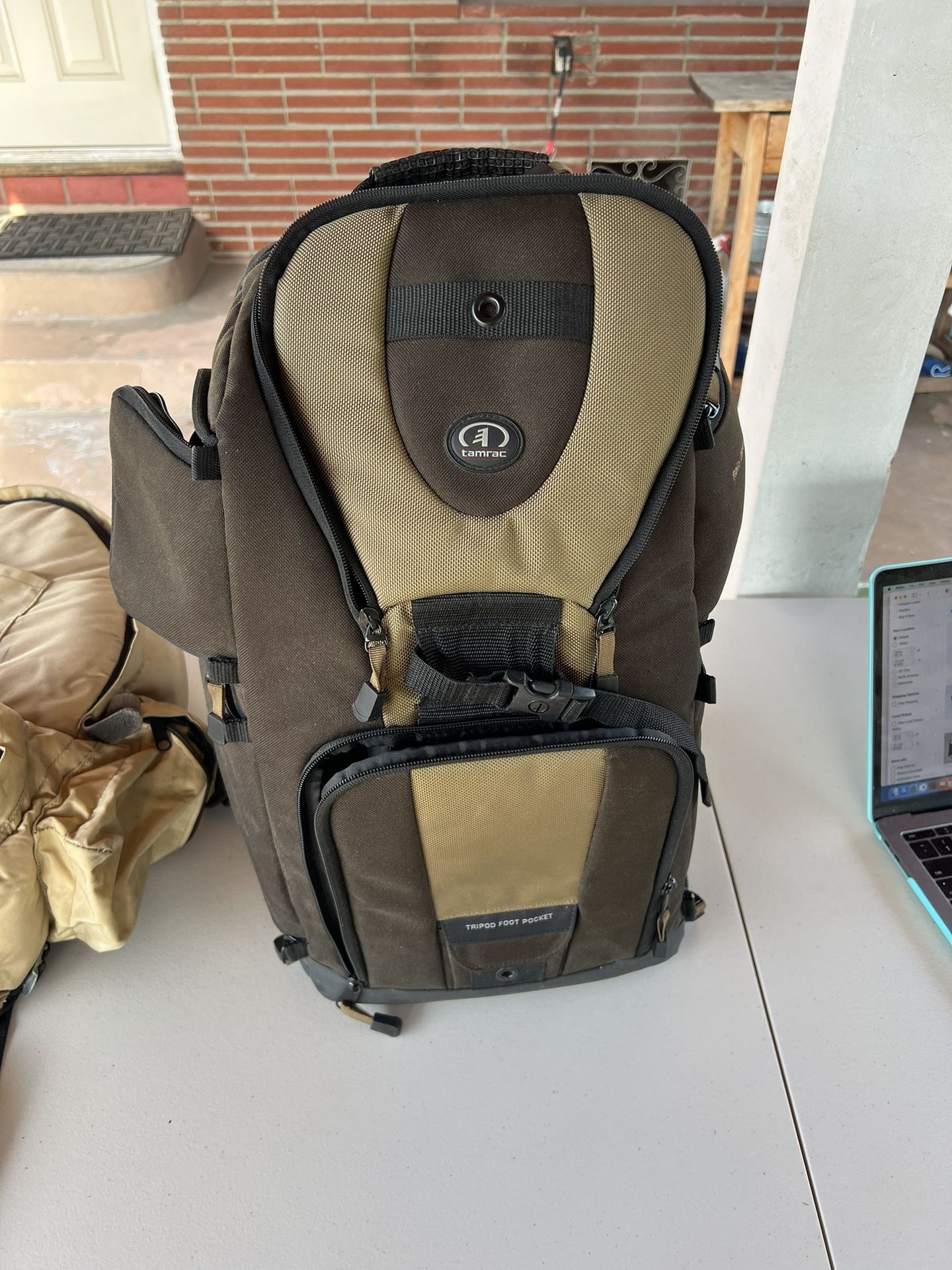 Tamrac 5788 “Evolution” Camera Backpack