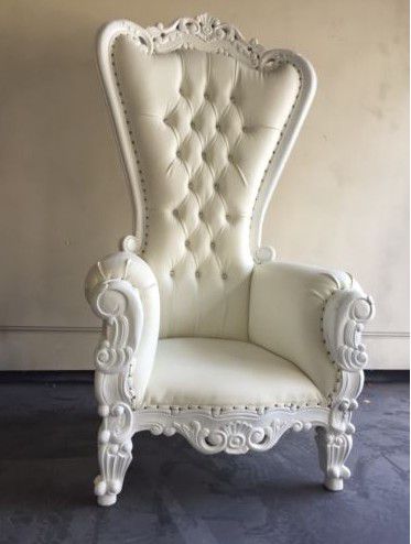 Throne chair $550 sale Tues 😎2759 Irving Blvd Dallas 75207😎