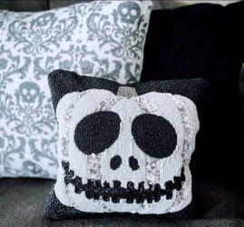 Black White Beads Shells Iridescent Sequins SPOOKY SKULL Halloween Throw Pillow 12"