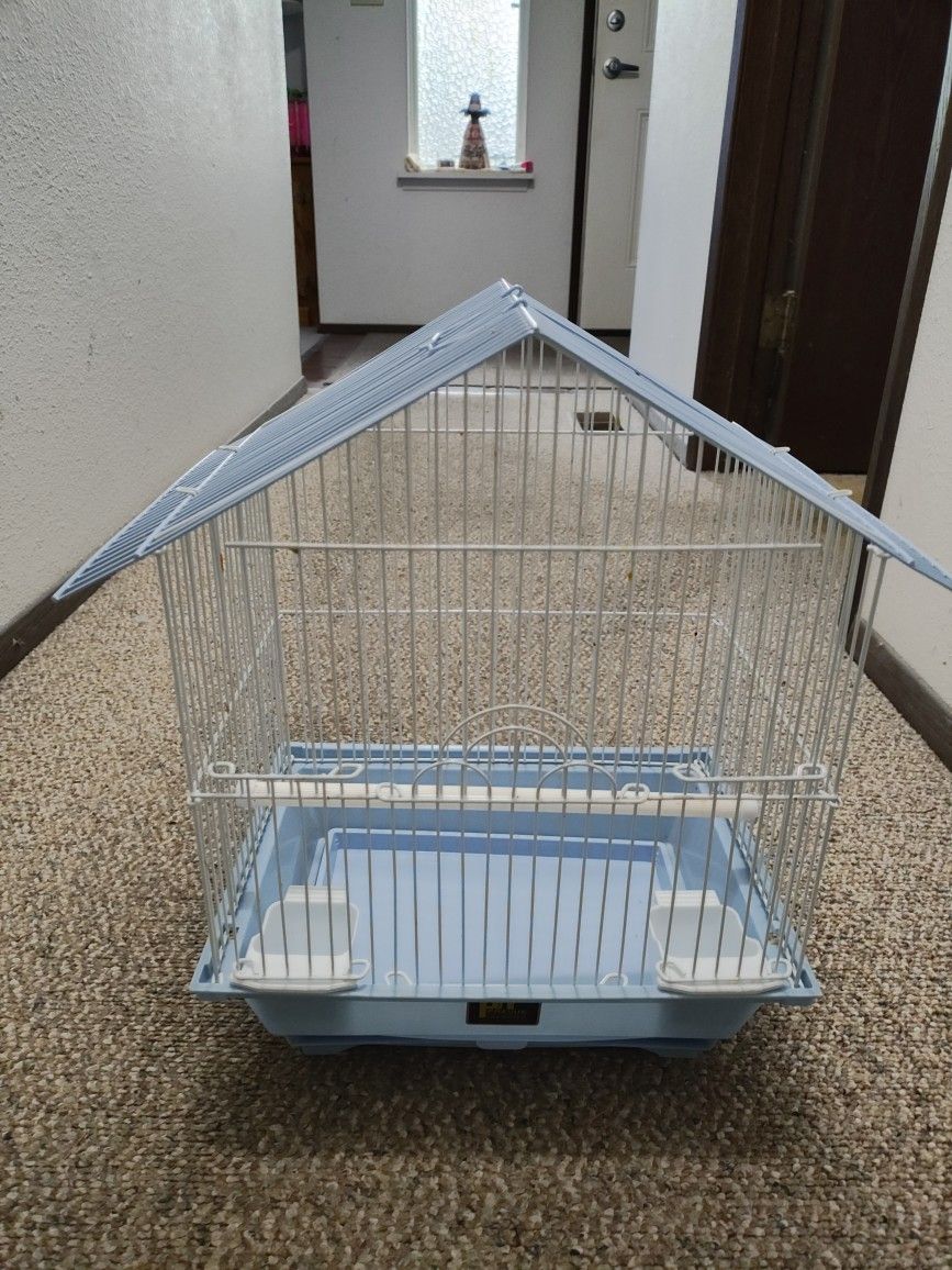 Cute Travel/ Vet Cage.
