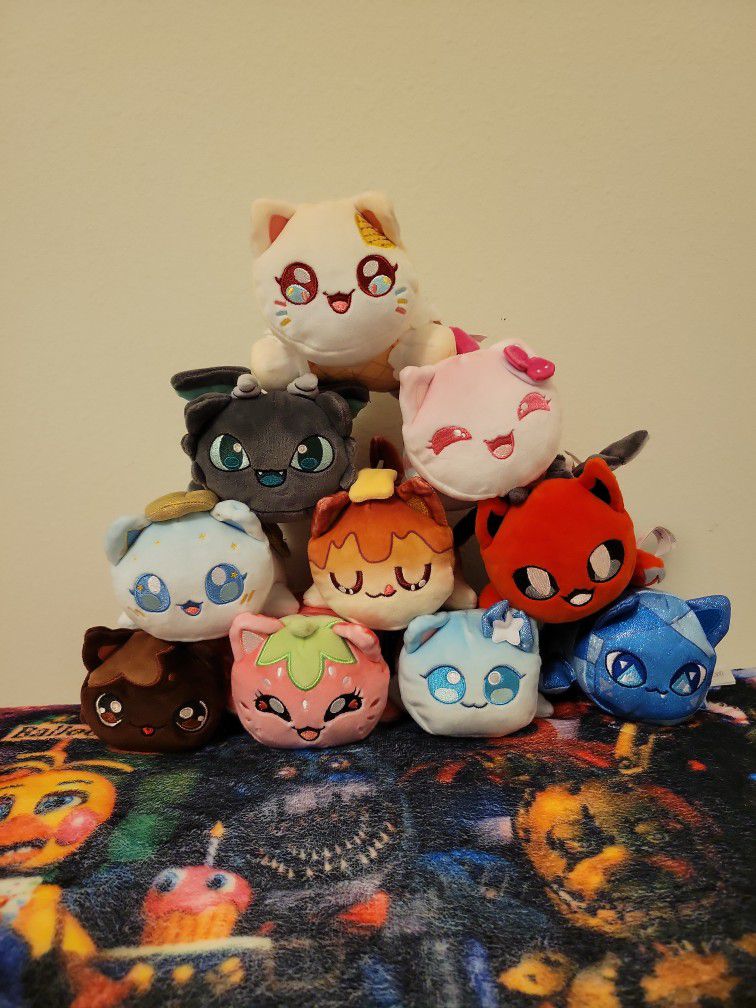 Aphmau Meemeows, Collectibles Plushies (Lot Of 10) -Read Description-