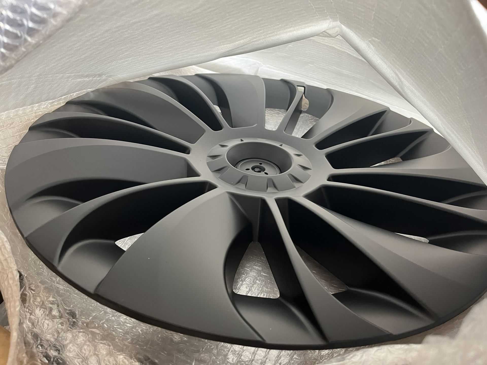 Tesla Model Y Caps