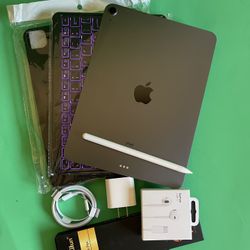 Apple IPad Air 4th Generation (10.9” Liquid Retina/ 2020 Model) 64GB with keyboard case, stylus pen & Accessories (256gb $439) 