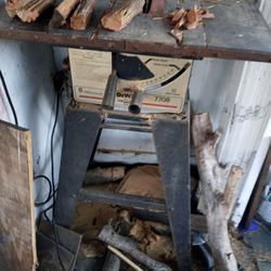Small Older Dewalt Table Saw