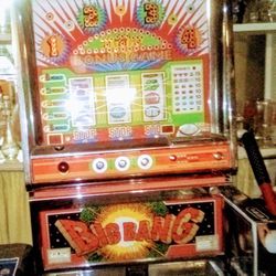 Vintage Slot Machine 