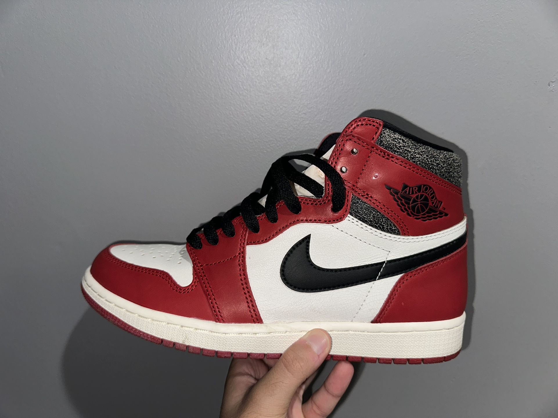 Jordan 1 "Lost and Found" Size 9