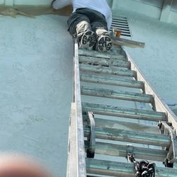 24 Ft Ladder 