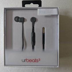 UrBeats 3 headphones
