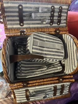 Picnic basket/bag set For Two